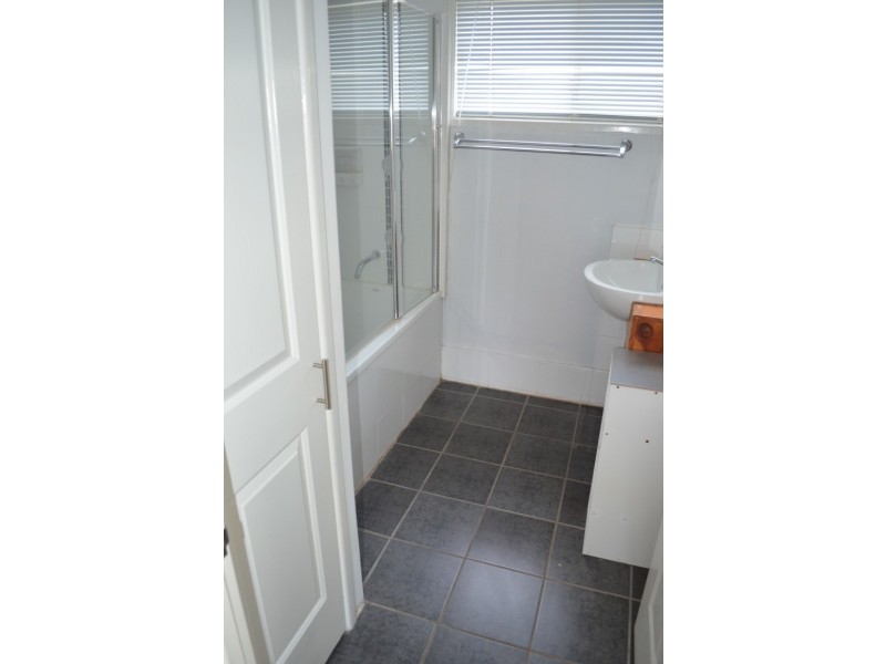 43 Bremner Street, Blackwater QLD 4717