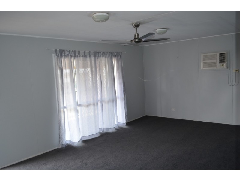 1 Bredhauer Street, Blackwater QLD 4717