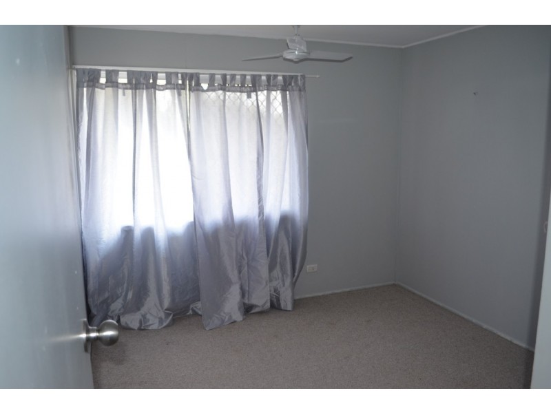 1 Bredhauer Street, Blackwater QLD 4717