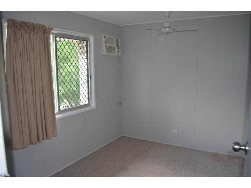 1 Bredhauer Street, Blackwater QLD 4717