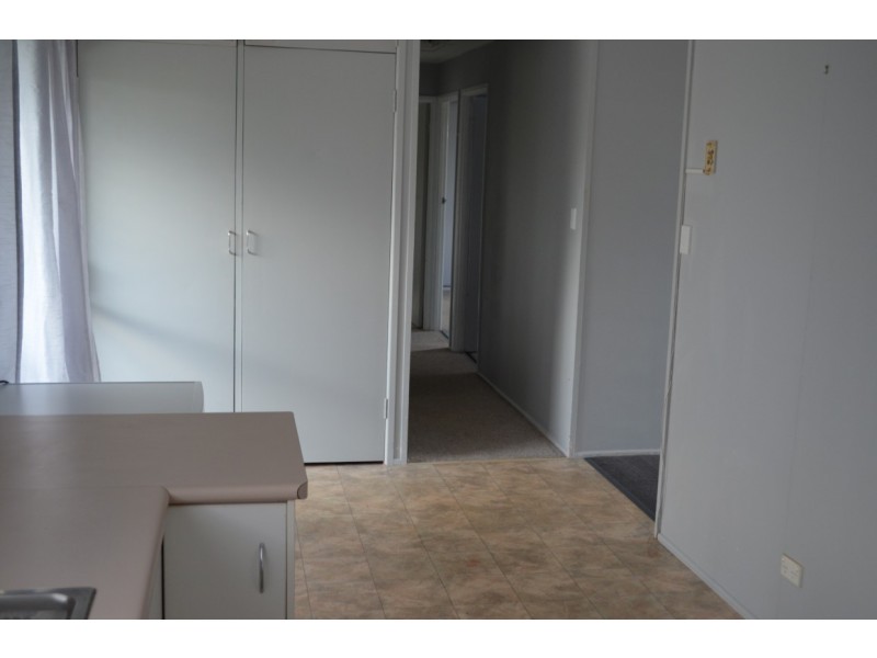 1 Bredhauer Street, Blackwater QLD 4717