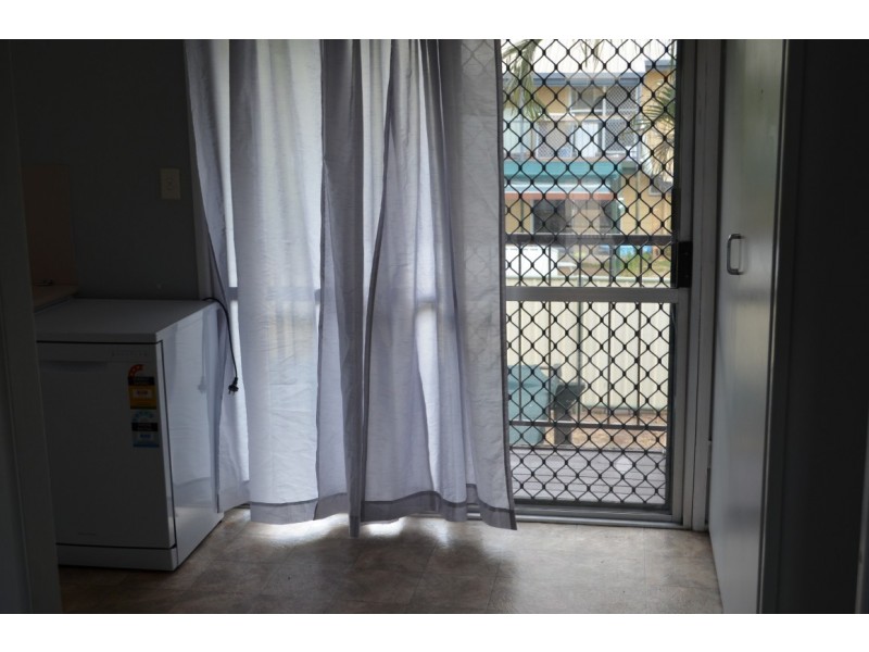 1 Bredhauer Street, Blackwater QLD 4717