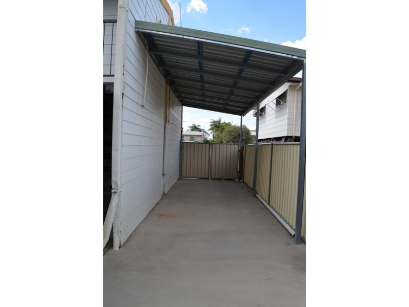 1 Bredhauer Street, Blackwater QLD 4717