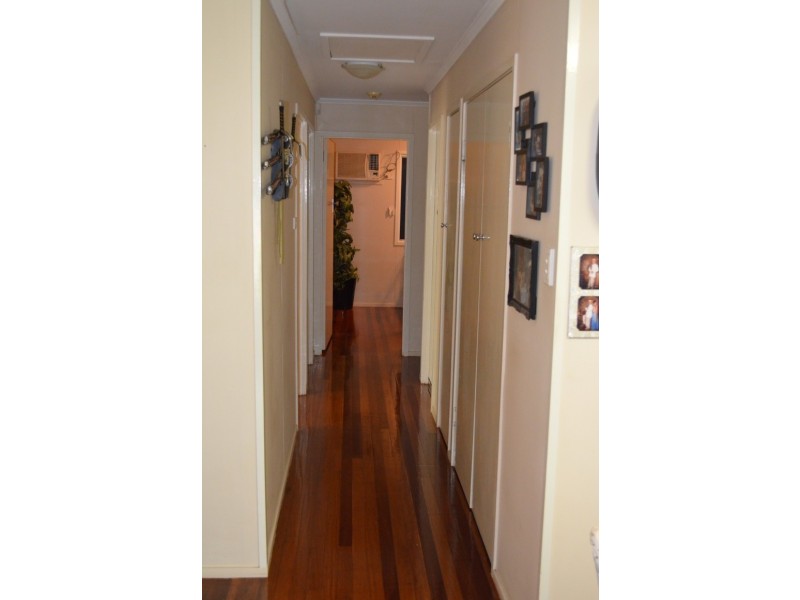 16 Ironbark Street, Blackwater QLD 4717