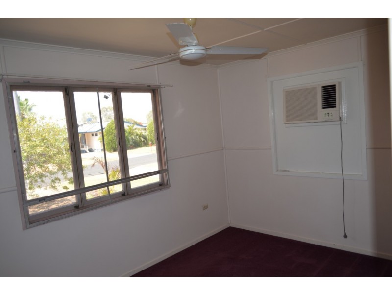 18 Fay Street, Blackwater QLD 4717