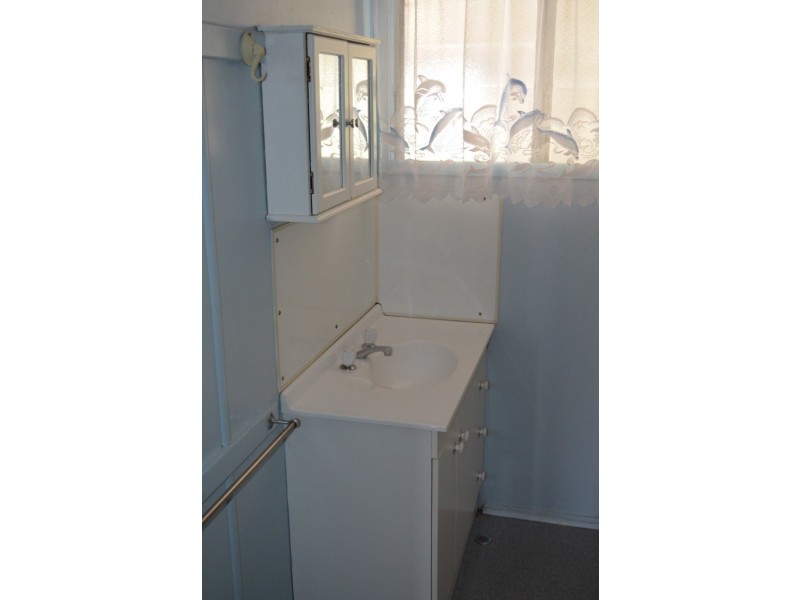 18 Fay Street, Blackwater QLD 4717