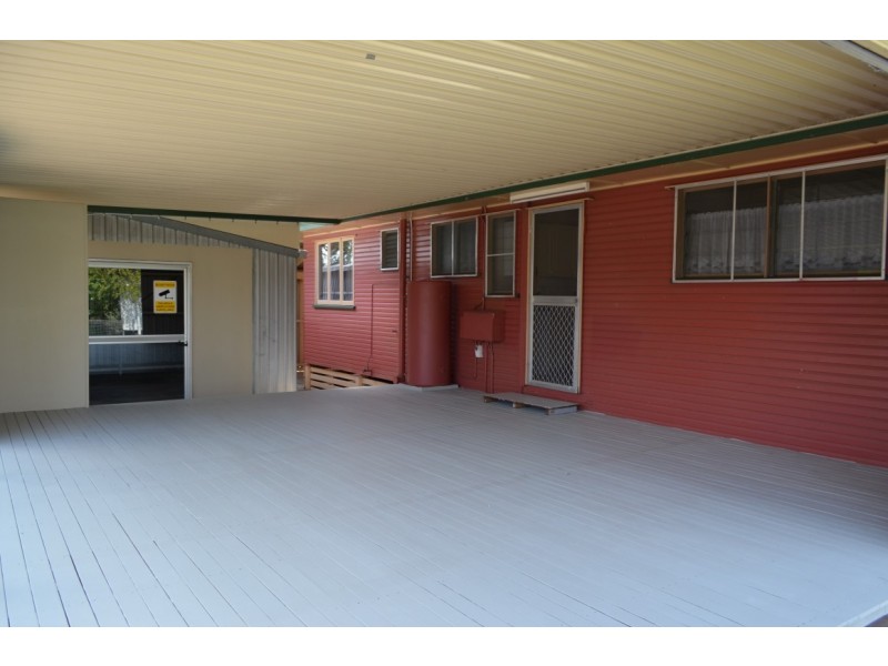 18 Fay Street, Blackwater QLD 4717