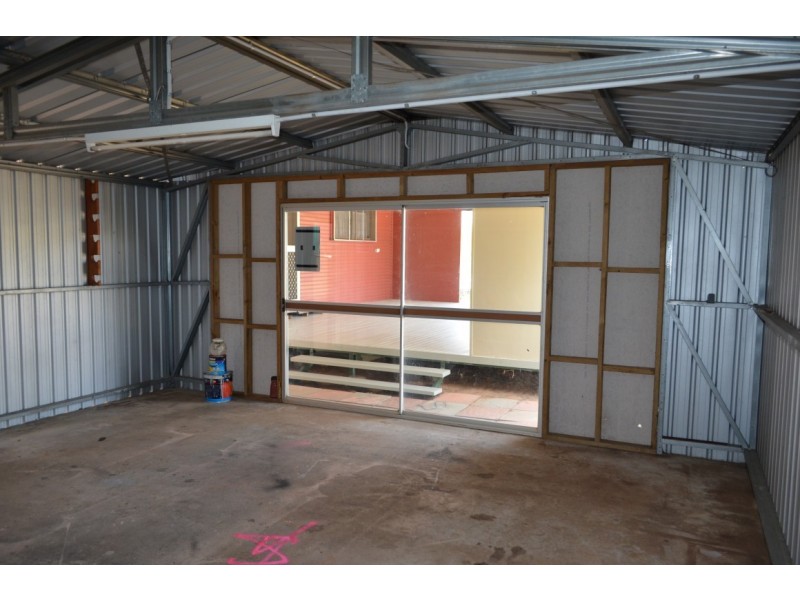 18 Fay Street, Blackwater QLD 4717