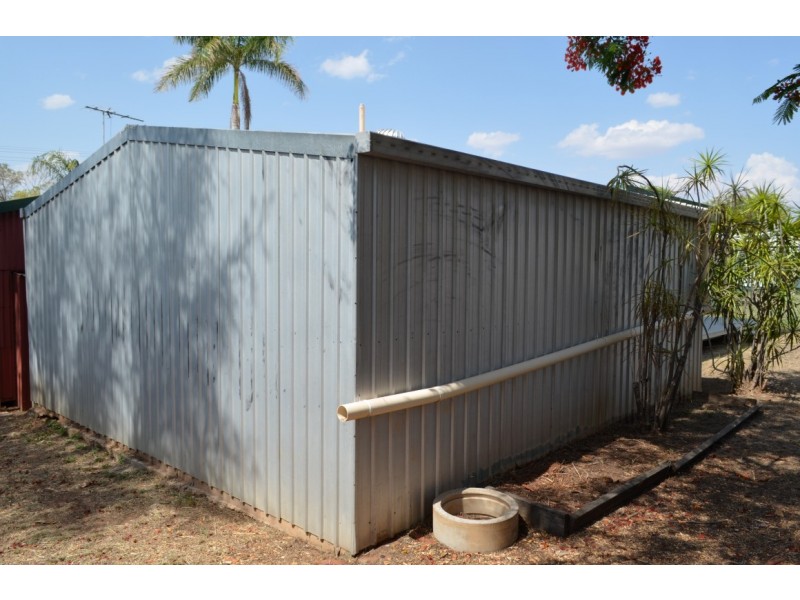 18 Fay Street, Blackwater QLD 4717