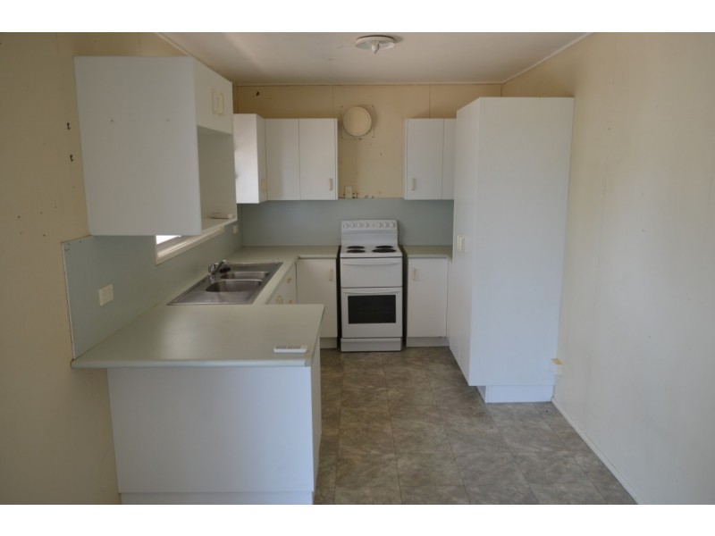 32 Conachan Street, Blackwater QLD 4717