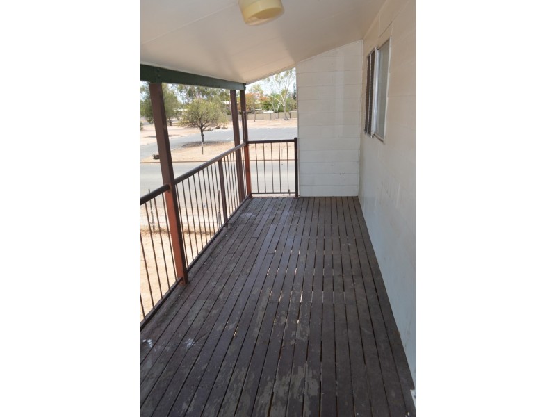 32 Conachan Street, Blackwater QLD 4717