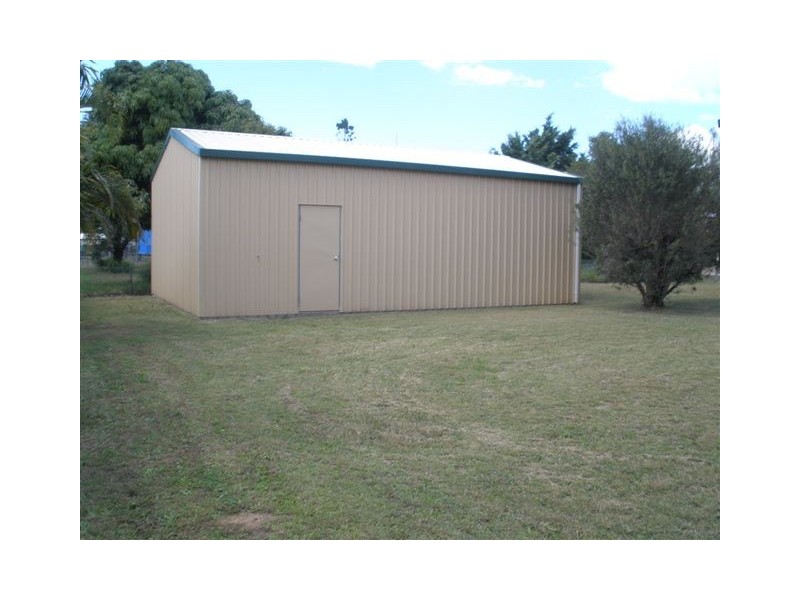 4 Adams Crescent, Blackwater QLD 4717