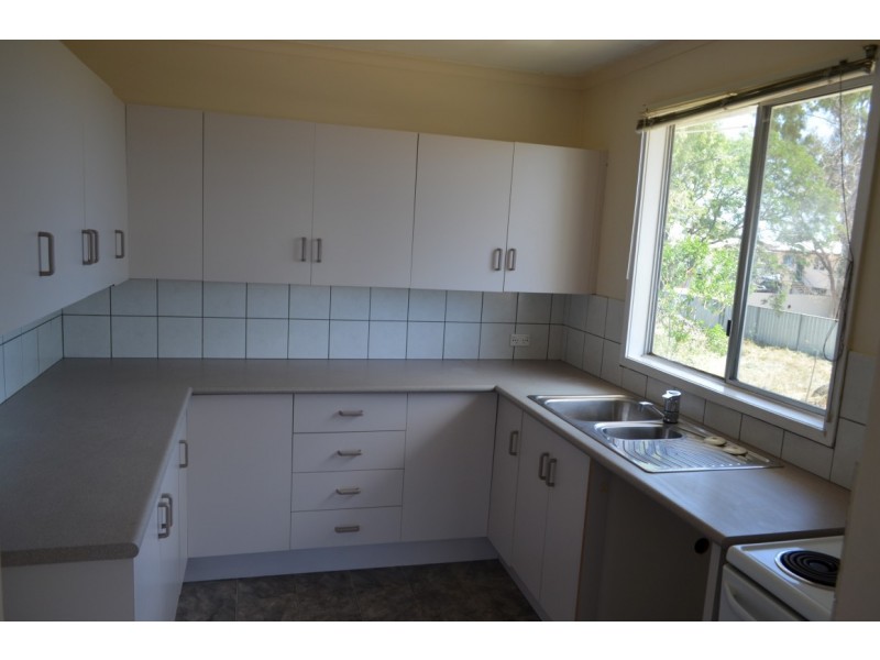 26 Cork Street, Blackwater QLD 4717