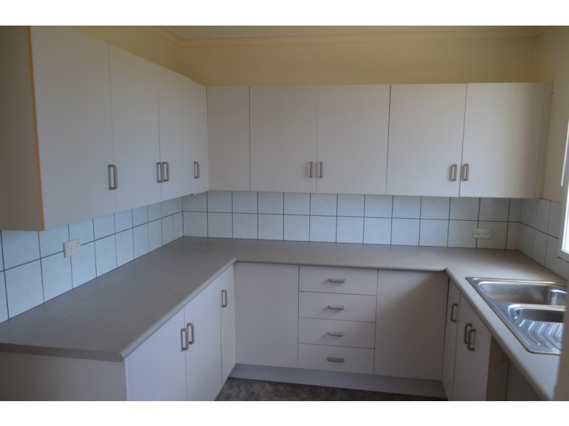 26 Cork Street, Blackwater QLD 4717