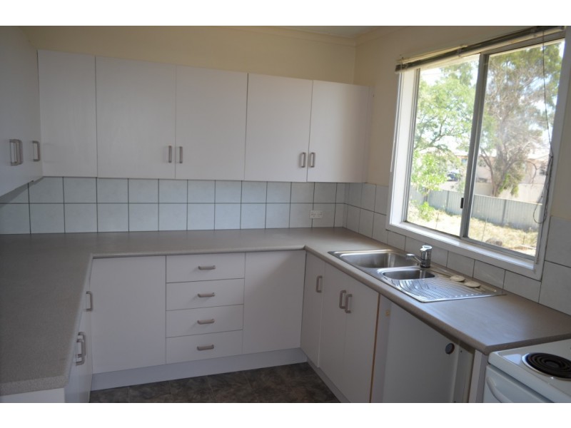 26 Cork Street, Blackwater QLD 4717