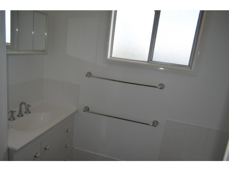 26 Cork Street, Blackwater QLD 4717