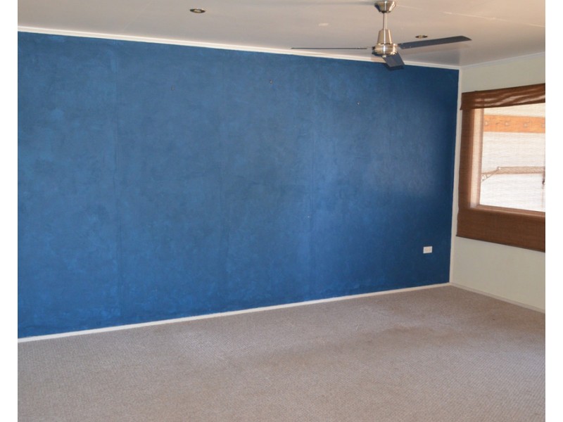 10 Ironbark Street, Blackwater QLD 4717