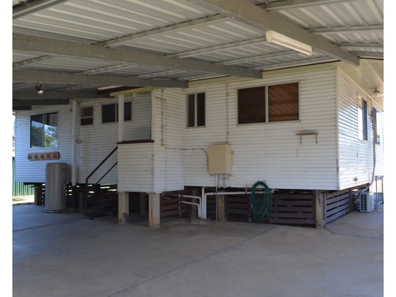 10 Ironbark Street, Blackwater QLD 4717