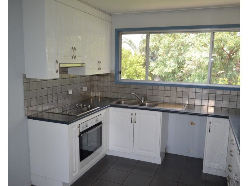 23 Bremner Street, Blackwater QLD 4717