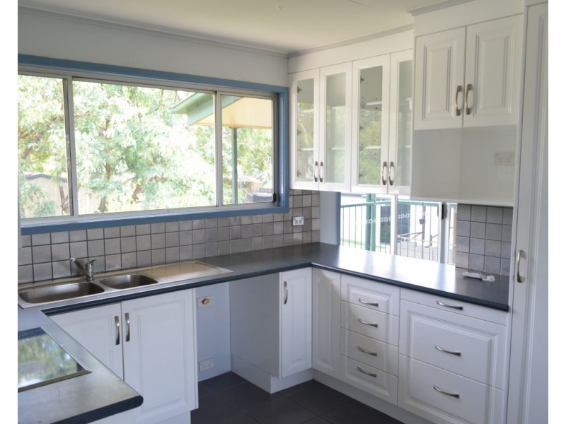 23 Bremner Street, Blackwater QLD 4717