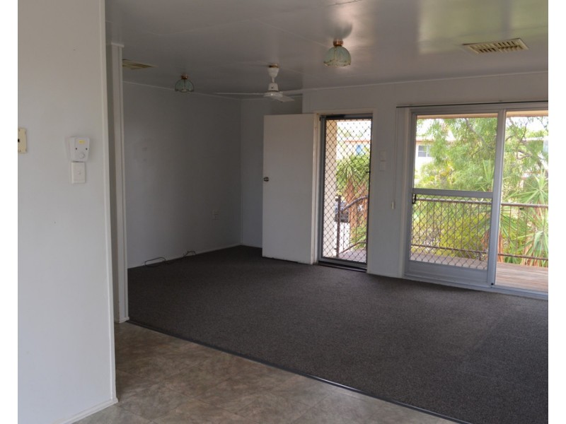 8 Birt Street, Blackwater QLD 4717