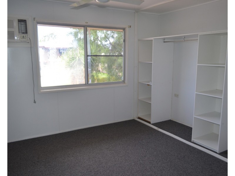 8 Birt Street, Blackwater QLD 4717