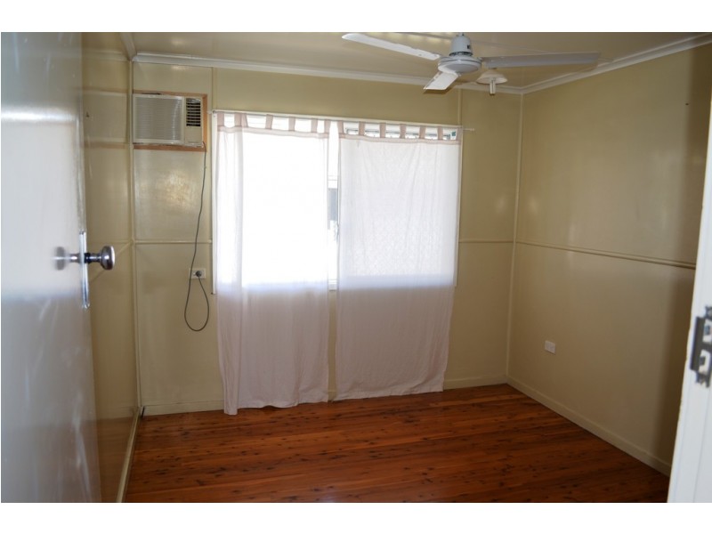 11 Sandalwood Street, Blackwater QLD 4717