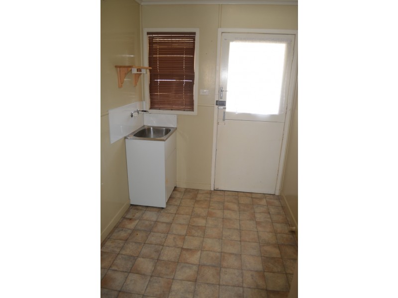 11 Sandalwood Street, Blackwater QLD 4717