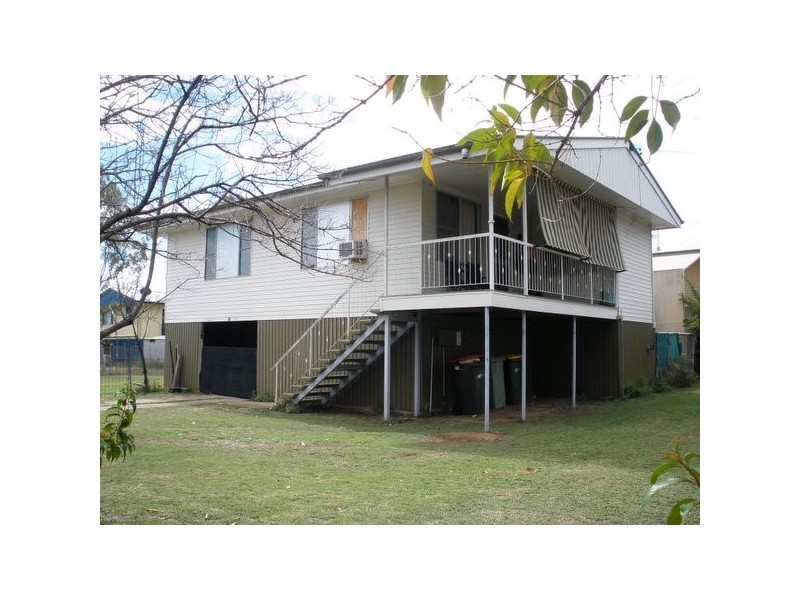 2 Fig Street, Blackwater QLD 4717