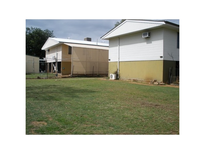 2 Fig Street, Blackwater QLD 4717