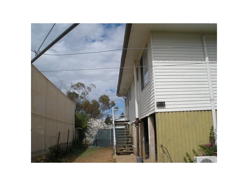 2 Fig Street, Blackwater QLD 4717
