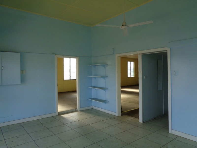 12 Wey Street, Blackwater QLD 4717