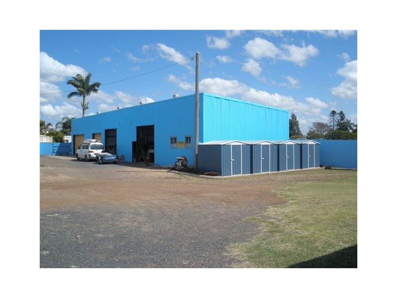 26, 28, 30, 34 Railway Street, Blackwater QLD 4717