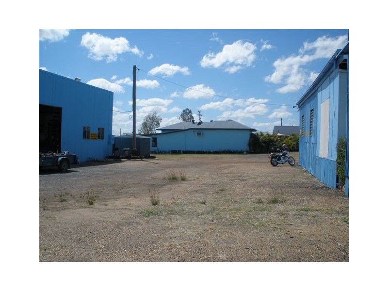 26, 28, 30, 34 Railway Street, Blackwater QLD 4717