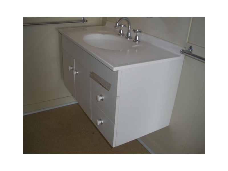 6 Sandalwood Street, Blackwater QLD 4717