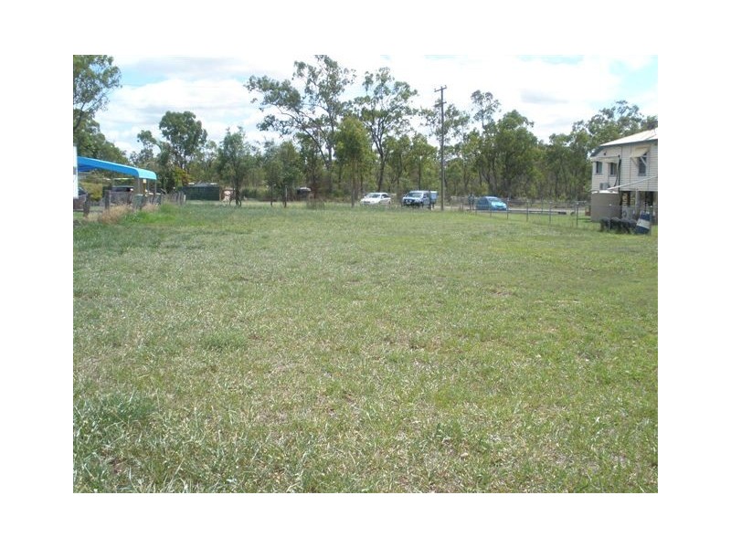 Dingo QLD 4702