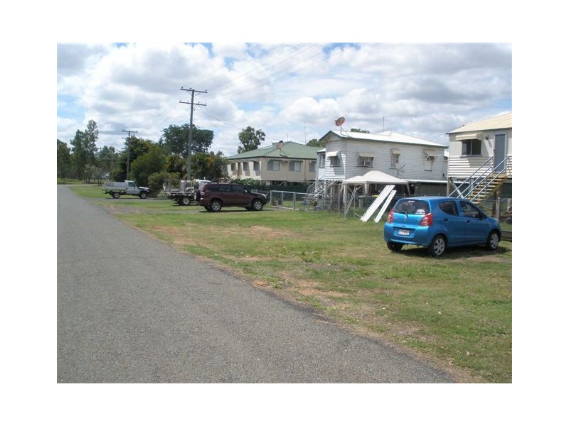 Dingo QLD 4702