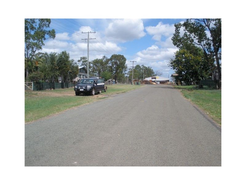 Dingo QLD 4702