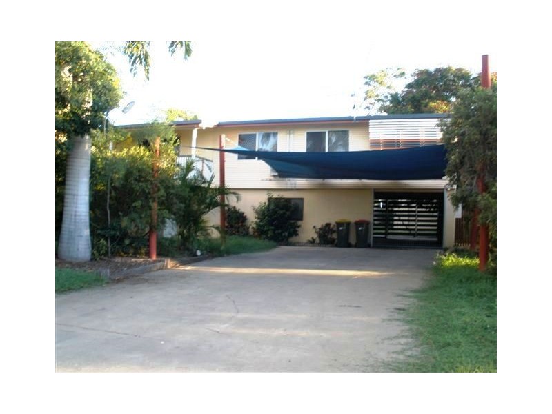 55 Stower Street, Blackwater QLD 4717