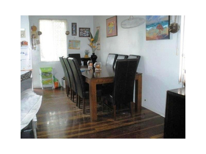 8 Cork Street, Blackwater QLD 4717