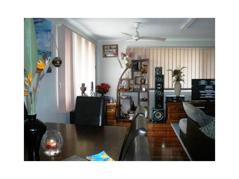 8 Cork Street, Blackwater QLD 4717