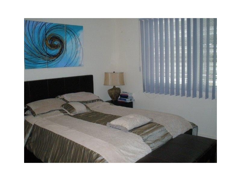 8 Cork Street, Blackwater QLD 4717