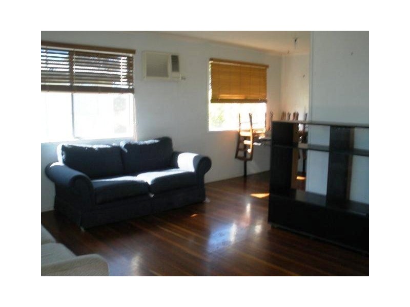 21 Gum Street, Blackwater QLD 4717