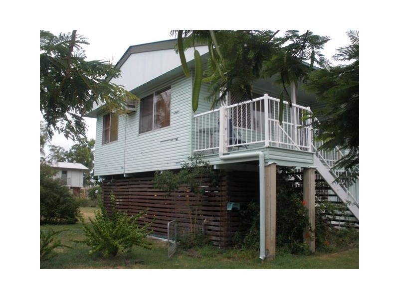 21 Gum Street, Blackwater QLD 4717
