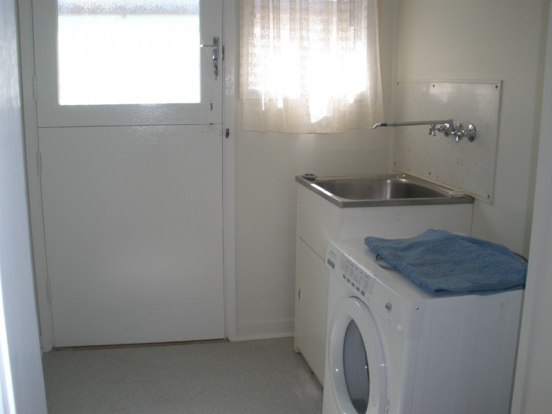 16 Long Street, Blackwater QLD 4717