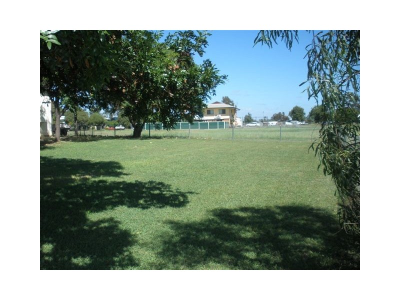 16 Kurrajong Street, Blackwater QLD 4717