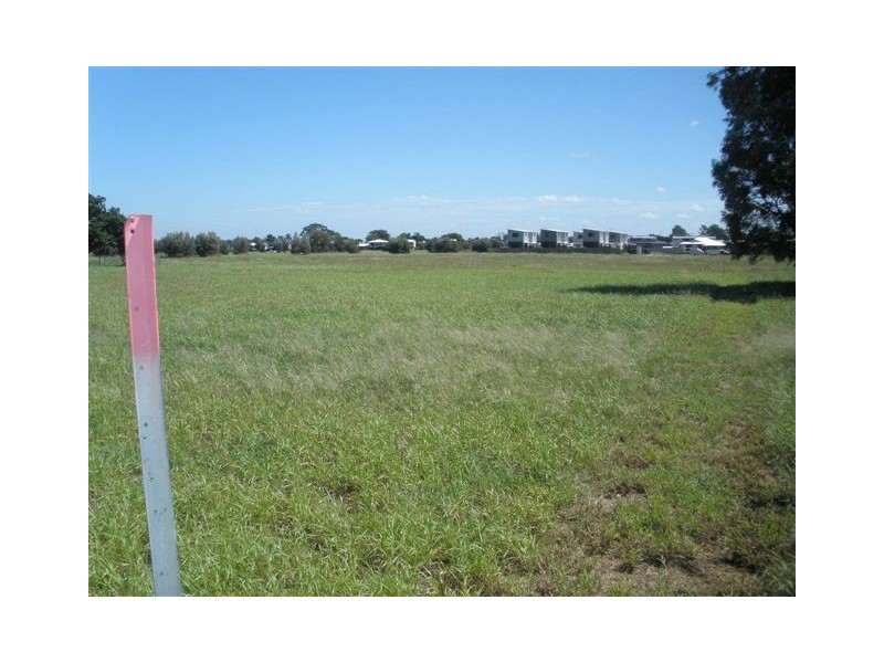 16 Kurrajong Street, Blackwater QLD 4717