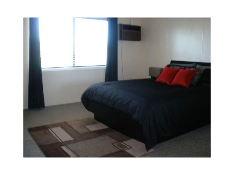 16 Kurrajong Street, Blackwater QLD 4717