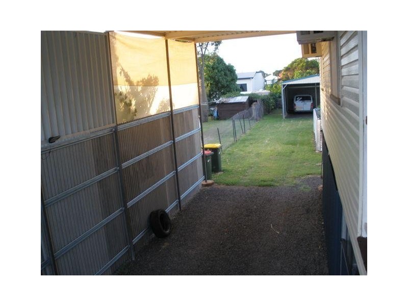 50 Main Street, Bluff QLD 4702