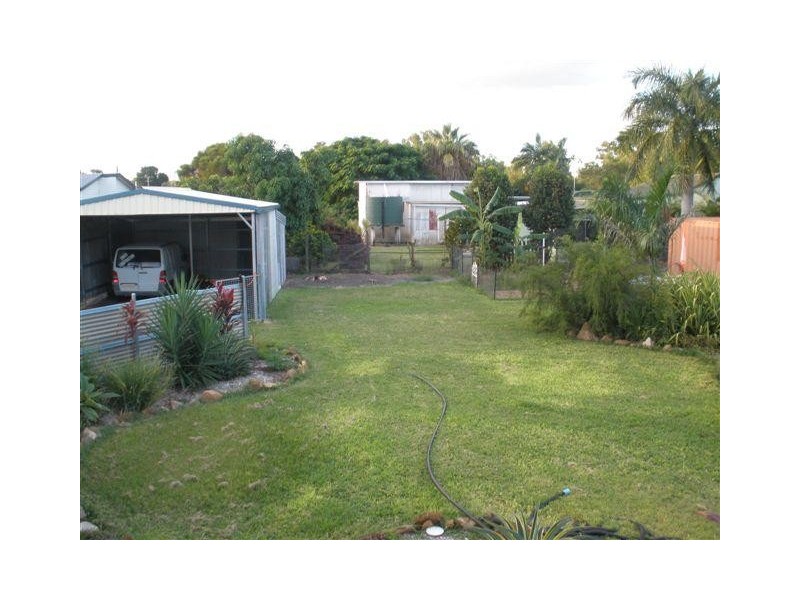 50 Main Street, Bluff QLD 4702